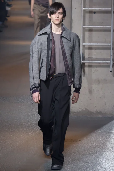 Look 44